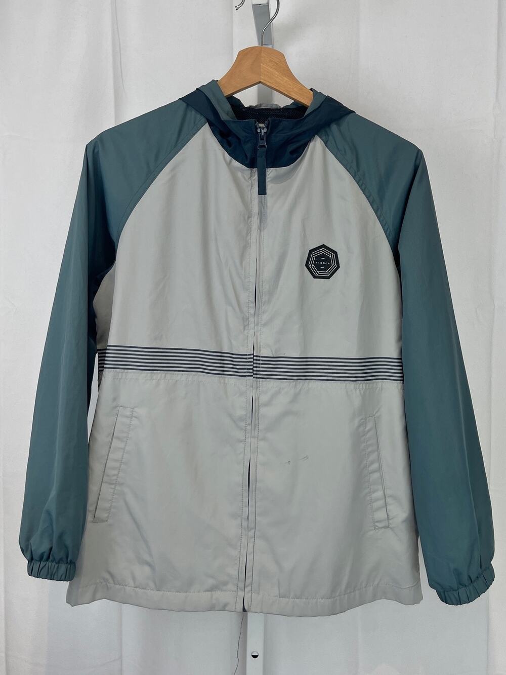 VISSLA Boys Dredges II Full Zip Hooded Windbreaker Jacket Gray Green Size L